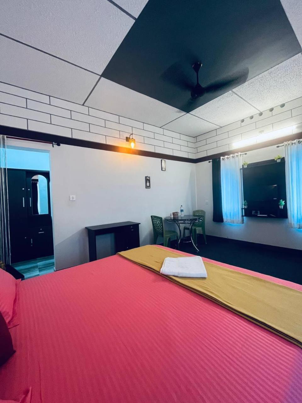 Linn View Home Stay Munnar Szoba fotó